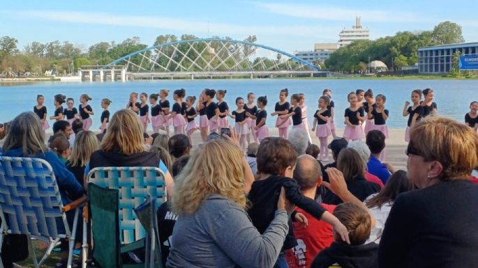 Danza Vida reunió a la comunidad en un evento solidario junto al lago