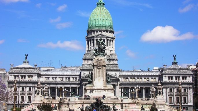 Promulgaron las leyes, pero postergaron su aplicación