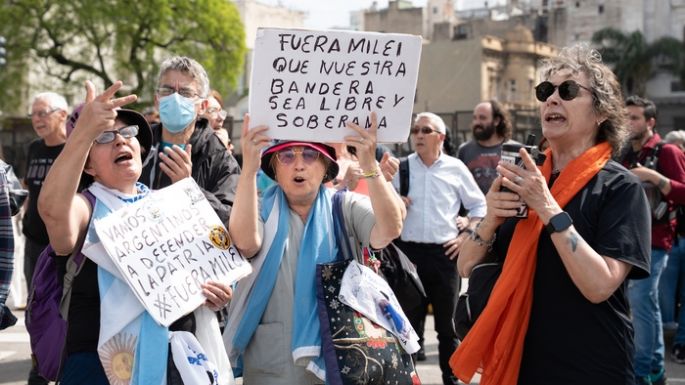 Otra vez le pegaron a los jubilados