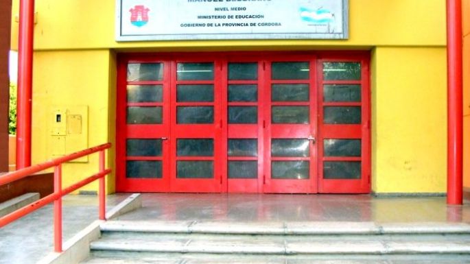 Detuvieron al vicedirector del IPET 322 de Villa Nueva por presunto abuso sexual simple