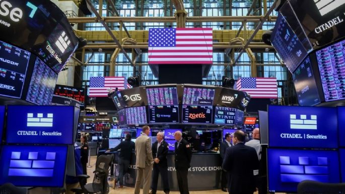 Caen acciones argentinas en Wall Street y el riesgo país supera los 560 puntos