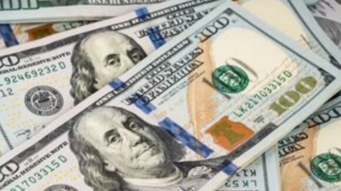 Vuelve a subir el dólar y se acerca al techo de la banda