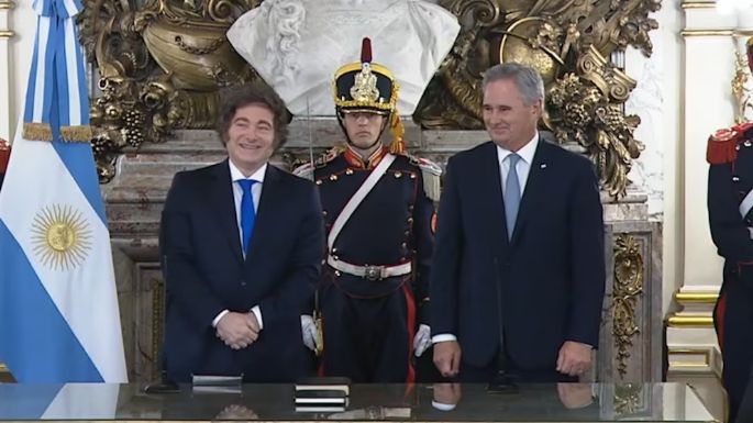 Javier Milei le tomó juramento a Pablo Quirno como nuevo Canciller