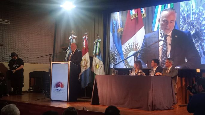 Accastello brindó su último informe de gestión del año
