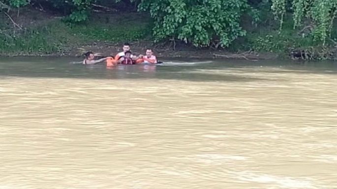 Rescataron a un hombre atrapado en una isla del río