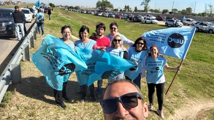 Caravana por la  educación pública