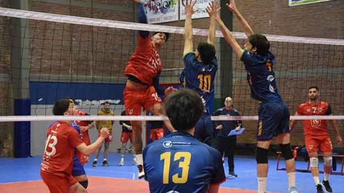 Trinitarios y Rivadavia con distinta suerte