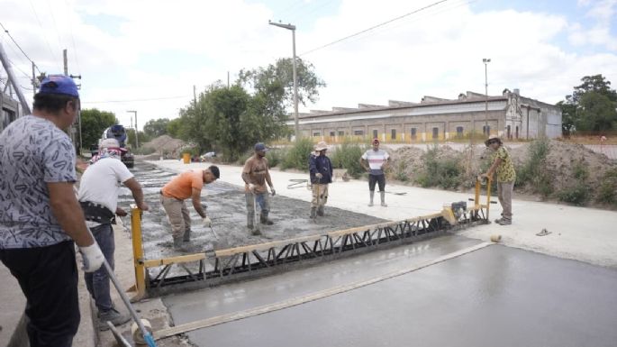 Se concretó el hormigonado de la Alvear entre Salto Grande y  Arturo M. Bas