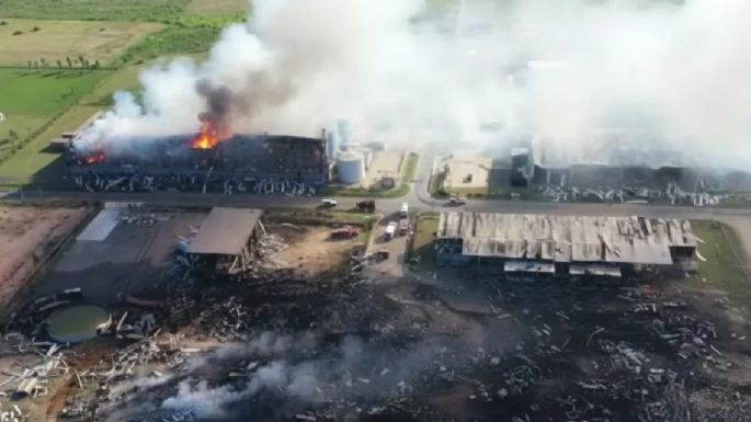 Se reavivó el fuego en el Polígono Industrial de Ezeiza