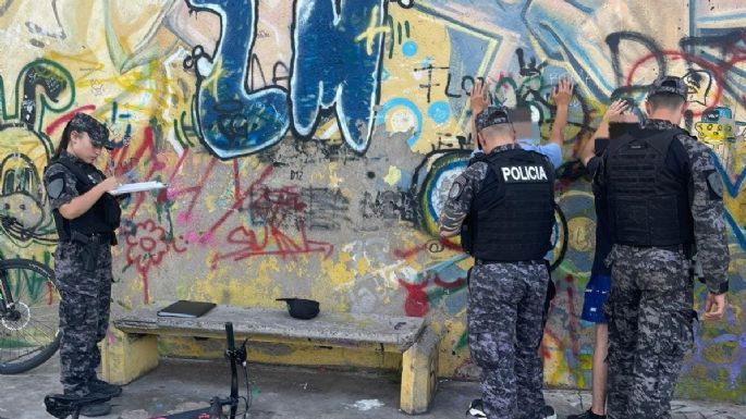 Trasladan a dos jóvenes que en el Parque de la Vida tenían marihuana