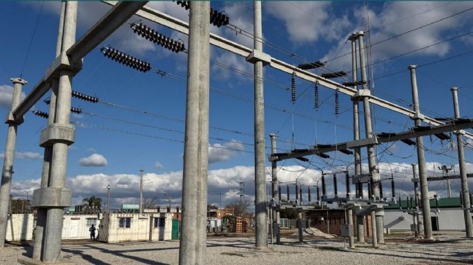 Siesta calurosa con cortes de energía en tres sectores