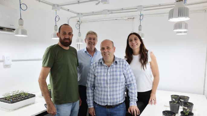 Pusieron en funciones una cámara de cultivo y un banco de germoplasma