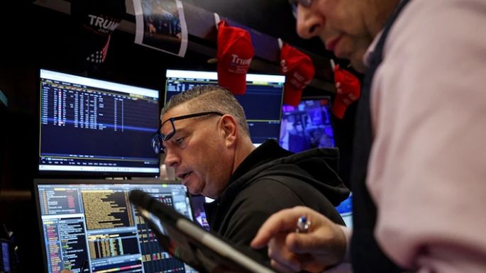 Cayeron las acciones y el Riesgo  País llegó a los 651 puntos