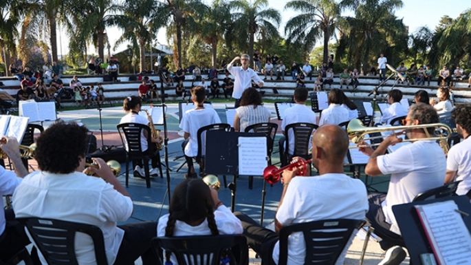 Bandas unidas por la música