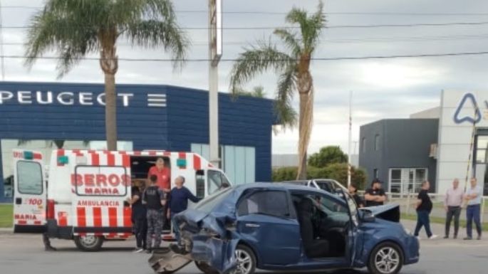 Tres heridos en un choque en cadena sobre avenida Perón