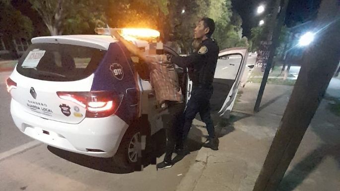 Un vecino interceptó a la Guardia Local para advertir de un robo a la madrugada