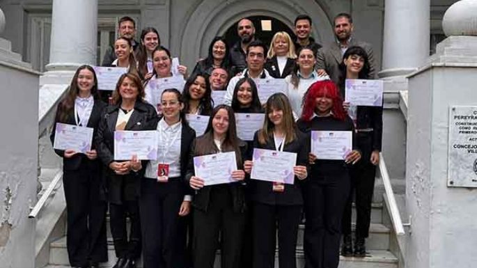 Más de mil alumnos, “un día en el Concejo”