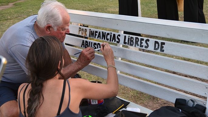 Un banco y más que un mensaje
