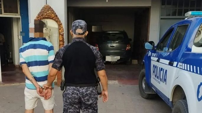 Un joven amenazó a su  madre con una cuchilla
