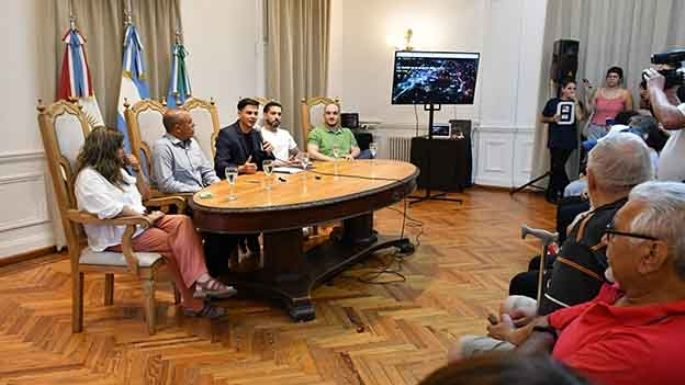 Por 13 noches, la ciudad se vestirá de peñas