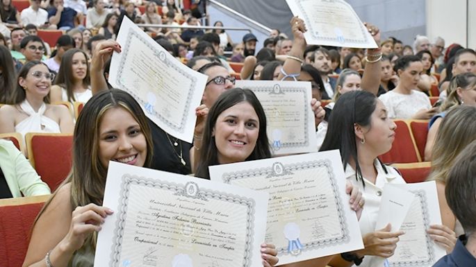 Más de 8 mil diplomas en la historia