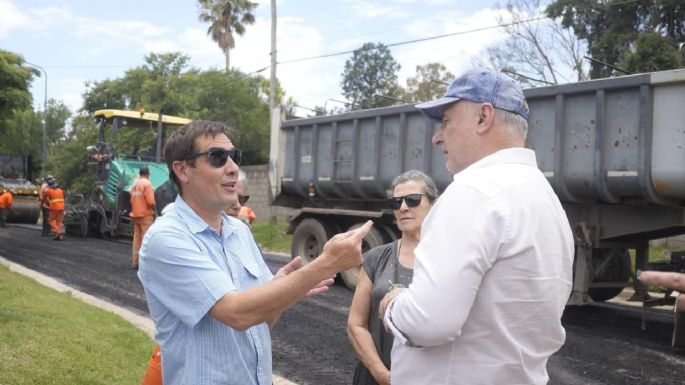 Avanza la pavimentación asfáltica en barrio Vista Verde
