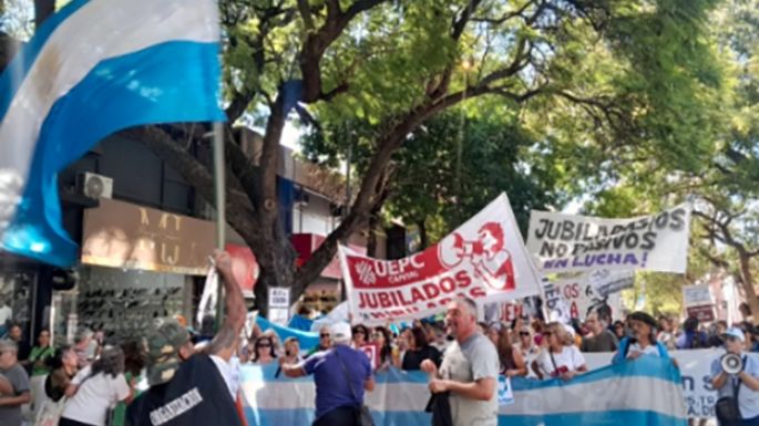 Políticas que llevan  a una vida indigna