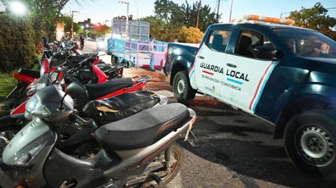 Retuvieron más de 30 motos y cinco autos
