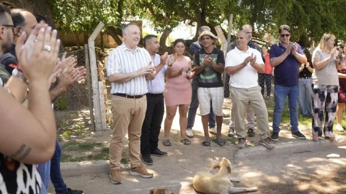 Inauguraron la obra de agua en barrio Villa del Sur, llevando el servicio a más de 30 familias
