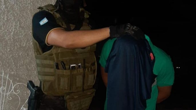 Un joven fue detenido con más de 900 dosis de cocaína