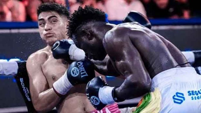 Nocaut sorprendente del senegalés Touba Niang