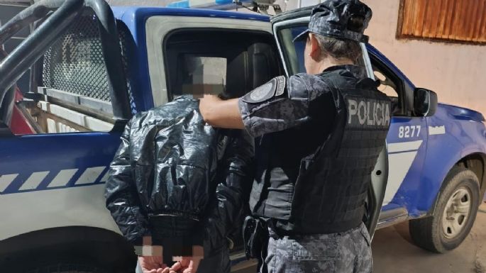 La detuvieron por conducir de manera riesgosa junto a un menor