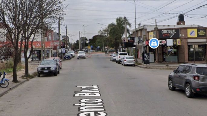 Grave choque en esquina muy transitada: automovilista se fue del lugar