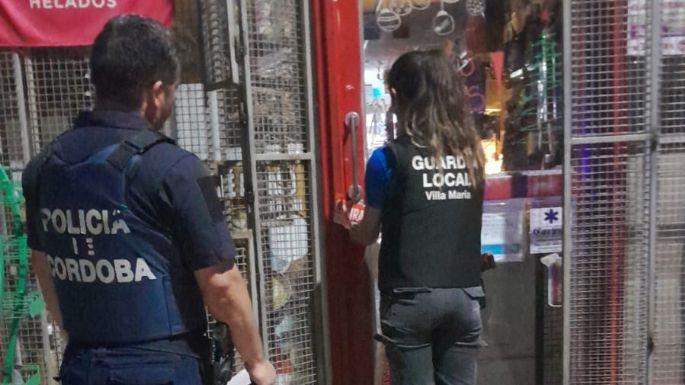Clausuraron dos kioscos y detectaron diez alcoholemias positivas
