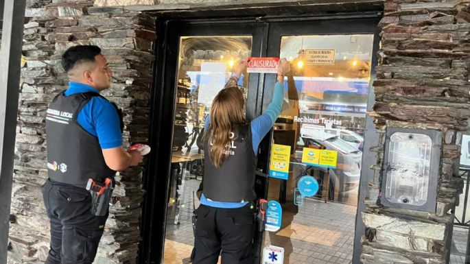 Clausuran un bar por exceso de ocupantes y múltiples irregularidades