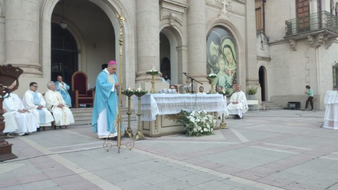 Muchos fieles acompañaron la misa por la Inmaculada Concepción