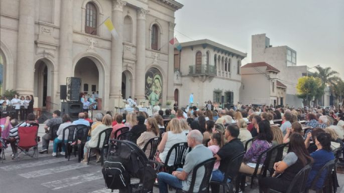 Muchos fieles acompañaron la misa por la Inmaculada Concepción