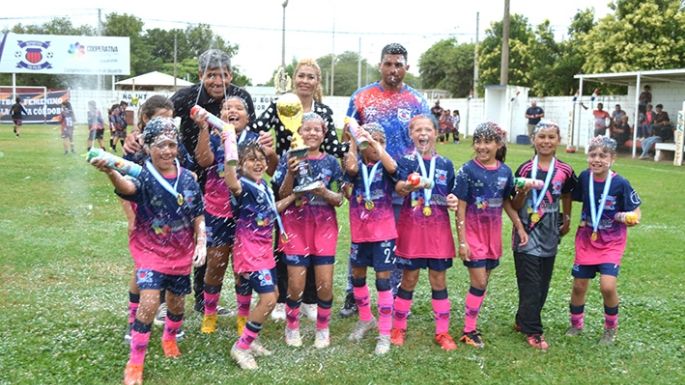 Doblete de El Parque y alegría de ¡bicampeón!