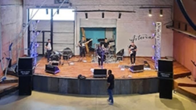 Trabajan para poder volver