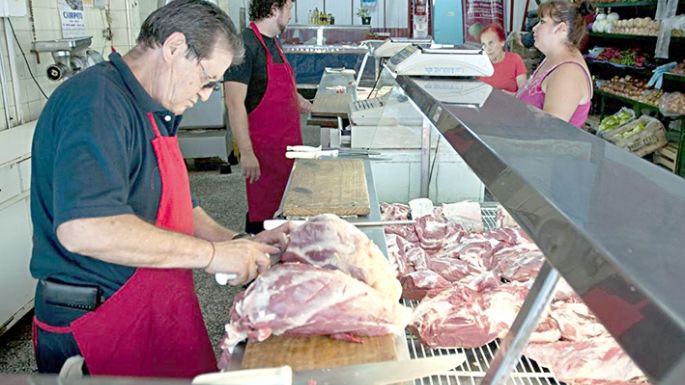 Otro carnicero local confirma el aumento en el precio de los cortes vacunos, lo que ve como “un problema”
