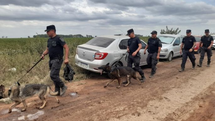 Búsqueda de Lian: secuestraron tres camionetas y una decena de celulares