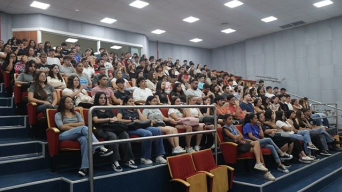 La UNVM dio la bienvenida oficial a los ingresantes 2025
