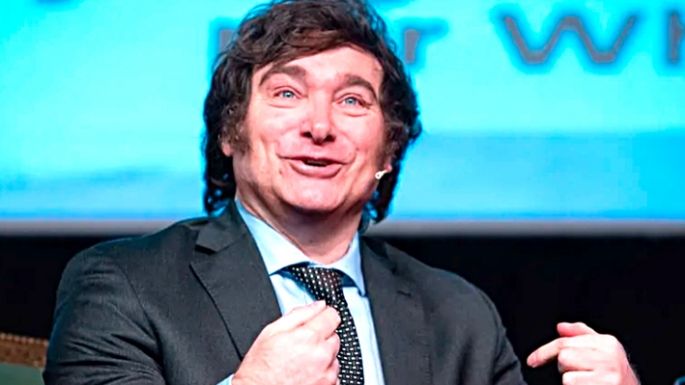 Milei, en contra  de economistas