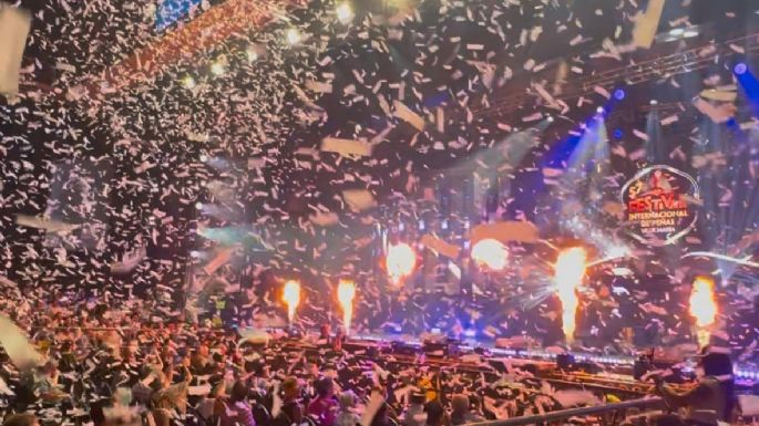 El conductor Leo Roganti dio la bienvenida al público del Festival