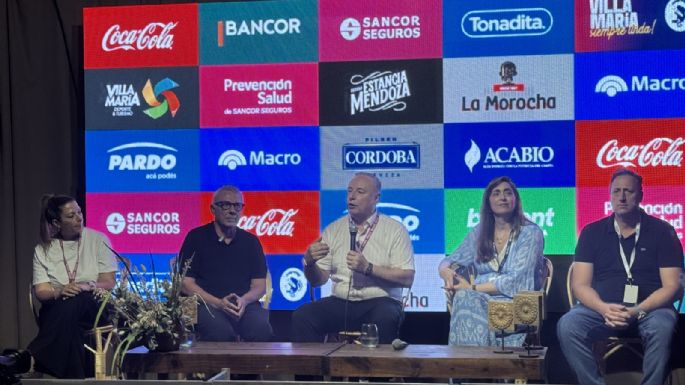 Eduardo Acastello firmó un convenio con el intendente de Tigre