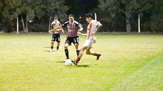 Alumni-Alem, clásico previo al debut