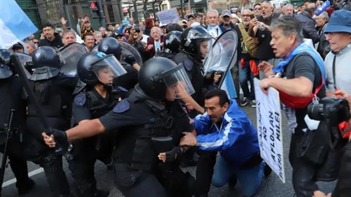 Otra brutal represión