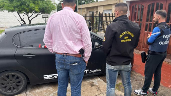 Dos detenidos por circular en vehículos robados