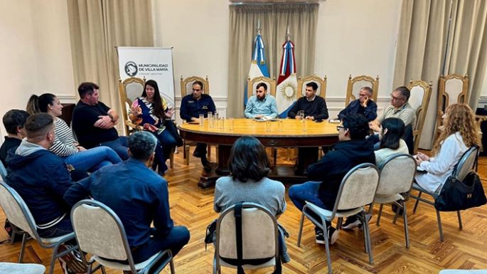 Reunión con vecinos de Solares del Norte