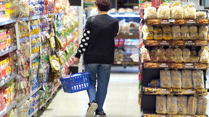 La inflación se aceleró en febrero: fue del 2,4%